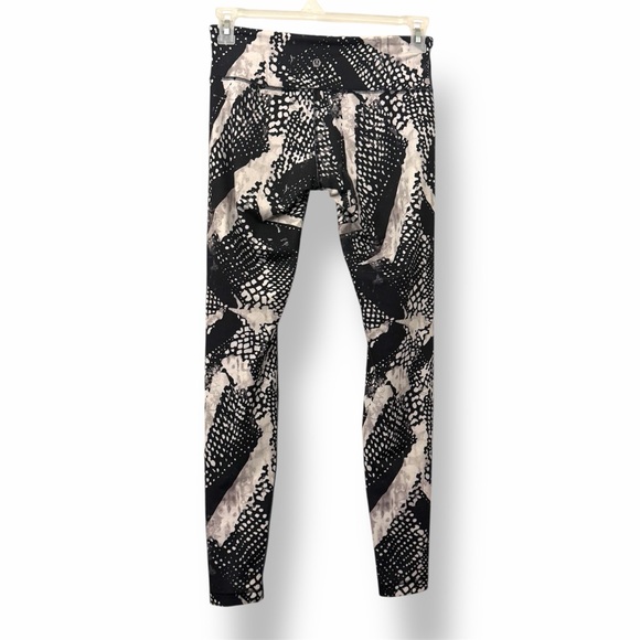 Lululemon Inspire Tight II Leggings Black & White - Picture 4 of 6